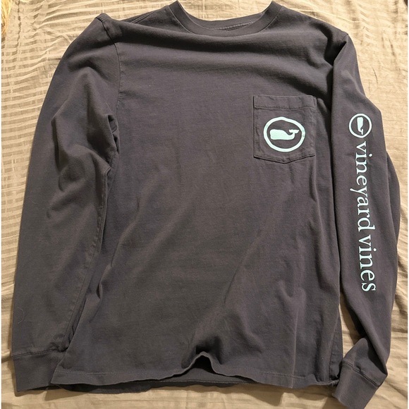 Vineyard Vines Long Sleeve - Picture 1 of 3